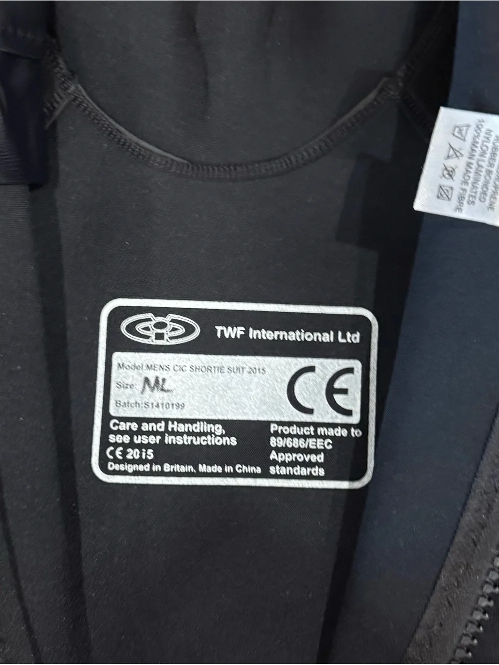 TWF International Ltd. Short Sleeve Wetsuit - Black & Red